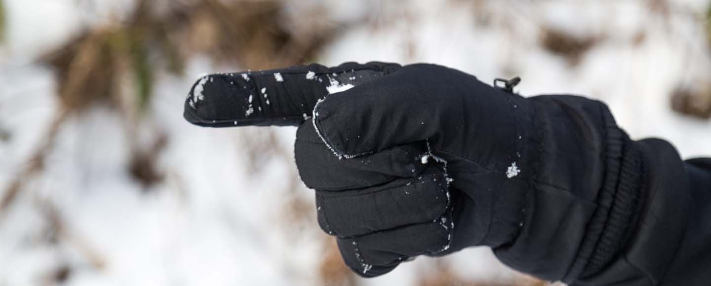 Dermatologists Say These Are the Best Winter Gloves for Sensitive Skin