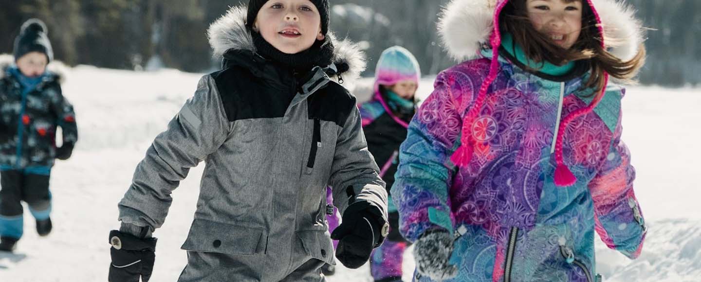 Here Are the Best Gloves for Snow Play